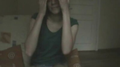 Сахиатай эхнэр хөхүүл тахиа дараа нь хар бухын хатуу гажиг