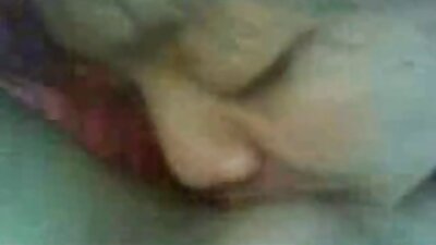 Хотын захын нэр хүндтэй гэрийн эзэгтэй секс
